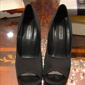 Amanda Smith BLK peep toe shoes size 8